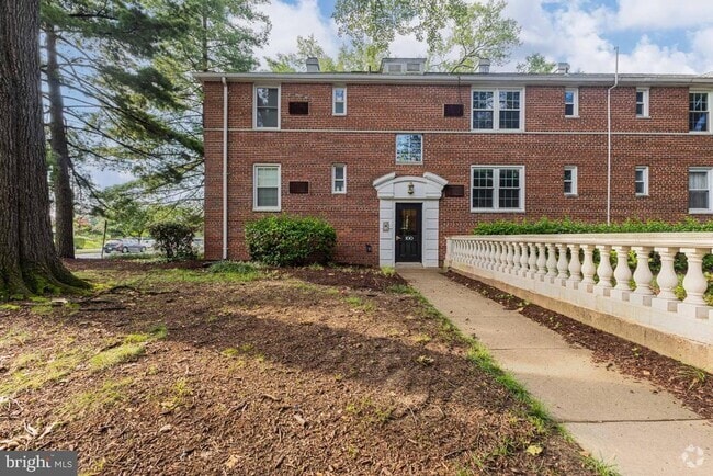 Building Photo - 100 N George Mason Dr Unit 100-3 Rental