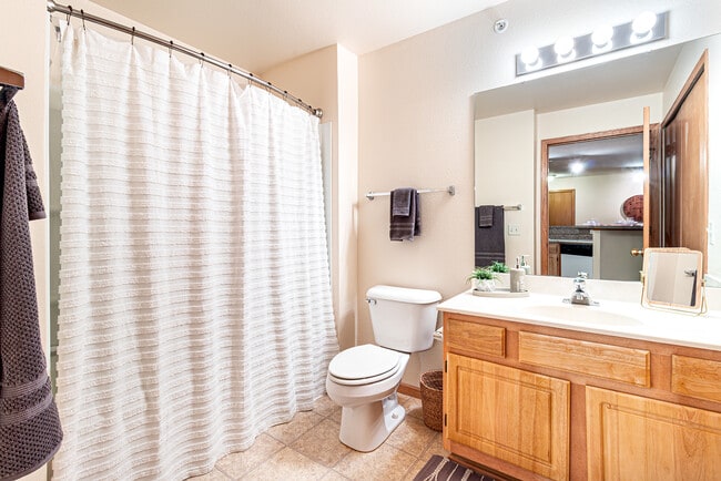1BD Dawn- Bathroom