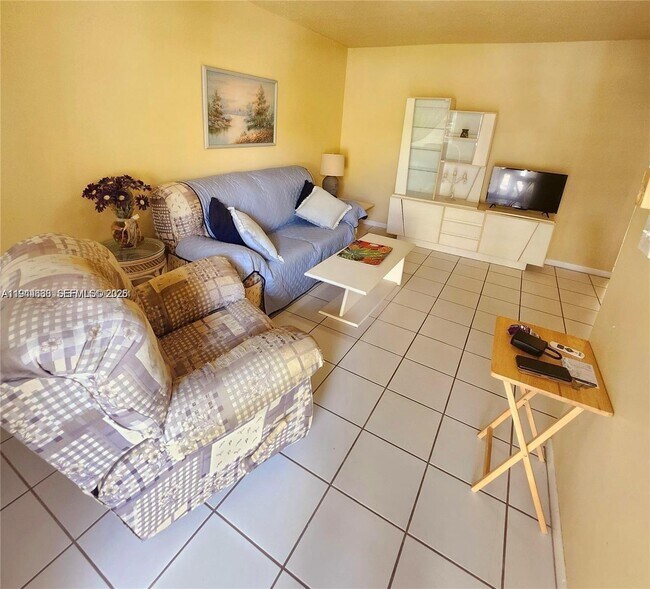 Photo - 2145 Pierce St Unit 205