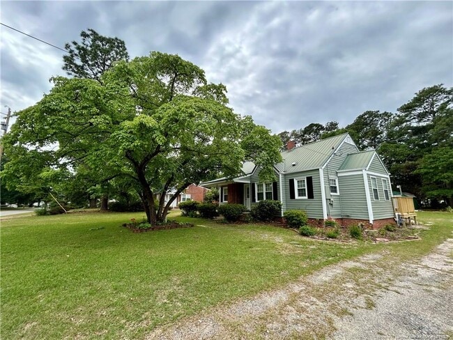 Photo - 211 N Roberts St