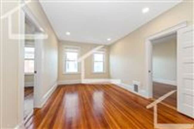 Photo - 50 Brackett St