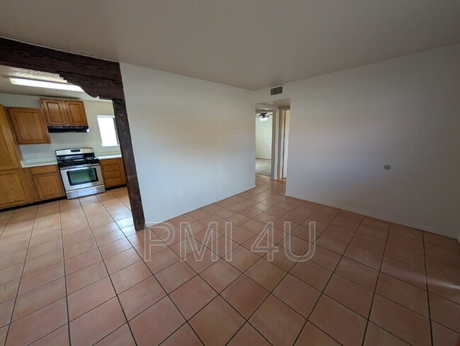 Photo - 118 S Main St Unit #2