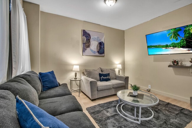 24 B St Unit SI ID1609852P