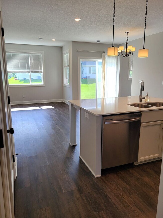 Photo - 2 Level Townhouse