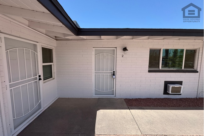 Photo - 1320 N 48th Pl Unit 1320 N 48th Pl  2