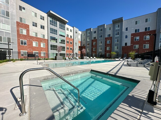 Building Photo - Canyon Vista Apartments