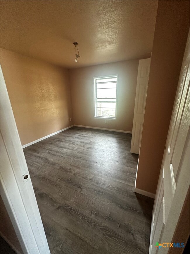 Photo - 1434 St Andrew St