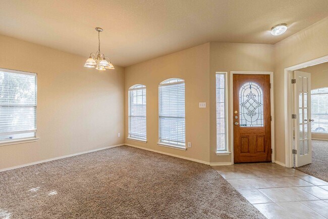 Photo - 906 Ashbury Bluff