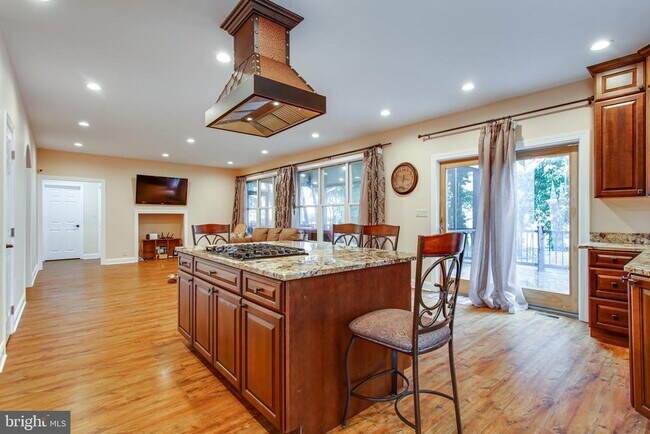 Photo - 43840 Tarrywyle Way