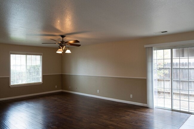 Photo - 3135 Whittier Ave Unit 101