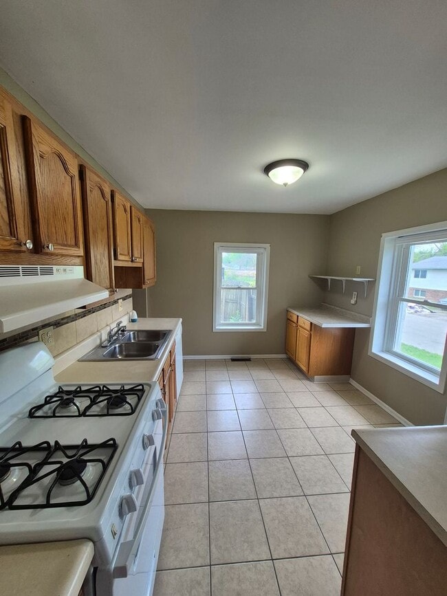 Photo - Charming 2 bed-1 bath in Bloomington