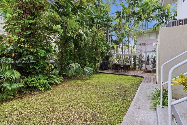 Photo - 9881 W Bay Harbor Dr Unit 2