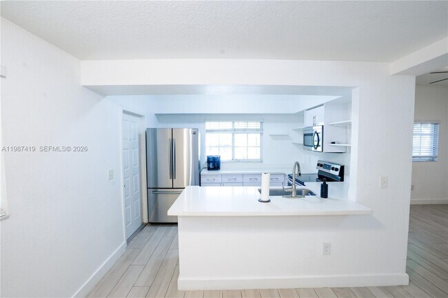 Photo - 350 NW 19th Terrace