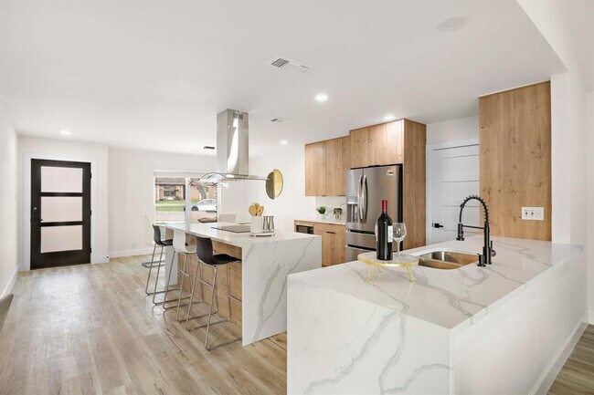 Photo - 2927 Norwood Hill Rd House