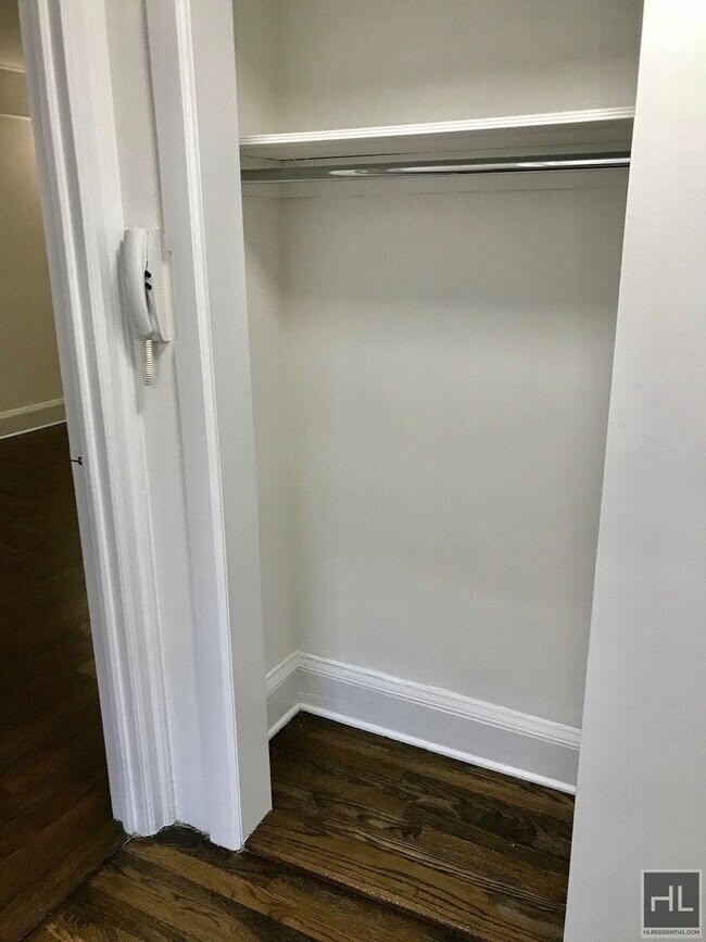 Photo - EAST 38 STREET Unidad 1B