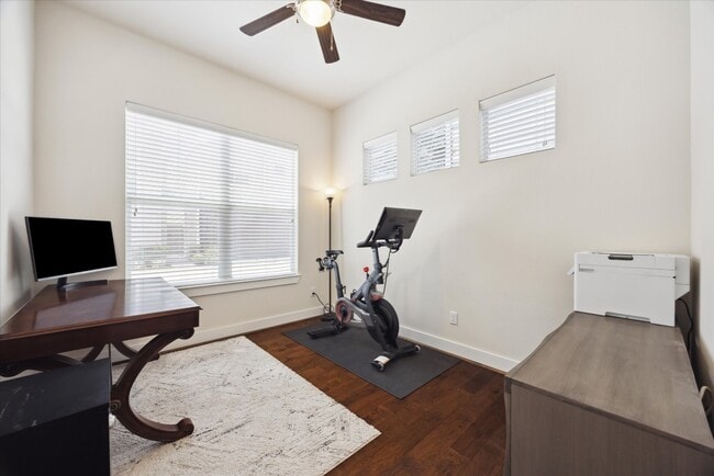 Photo - 8806 Hollister Pine Ct