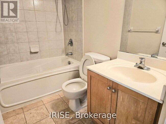 Photo - 323 Richmond St E Unit 611