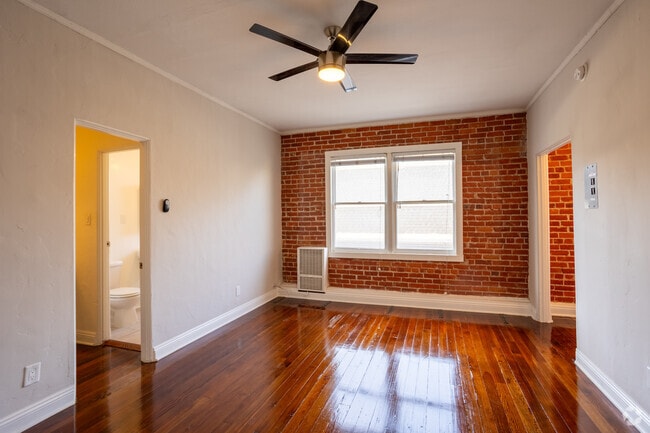 Studio - 435SF Living area