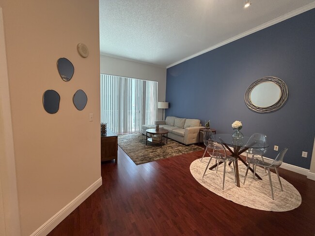 Building Photo - 2001 Biscayne Blvd Unit 126