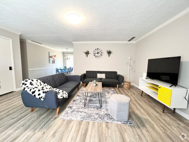 Building Photo - 1301 Kings Ridge Dr NW Rental