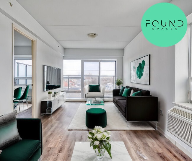 Building Photo - 220 Cannon St E Unit 2-bed