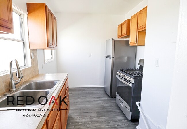 Photo - 527 W 15th St Unit 24