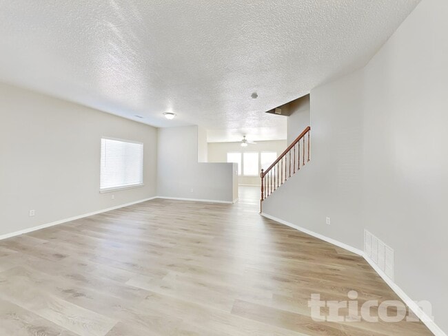 Photo - 5208 Clovis Ct NE