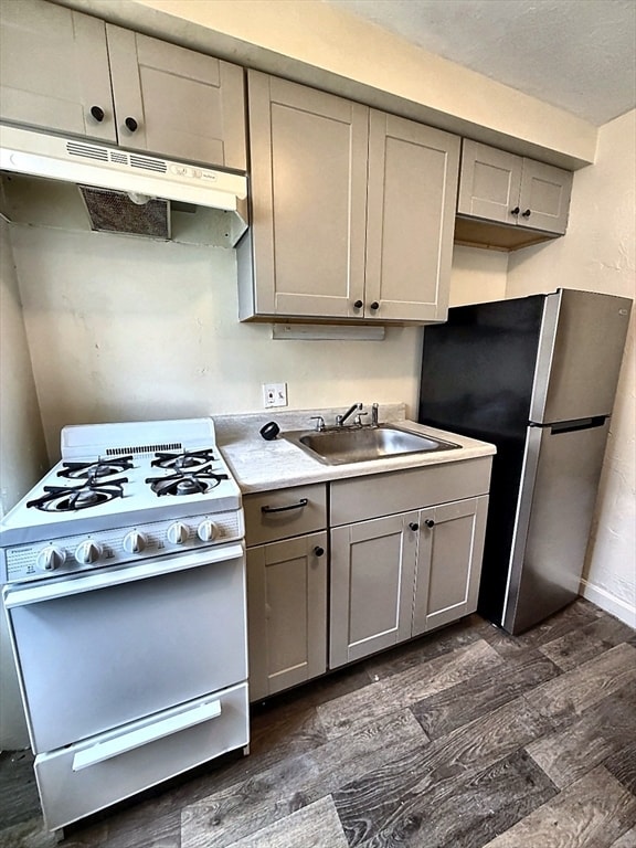 Building Photo - 12 Exchange Ct Unit 2