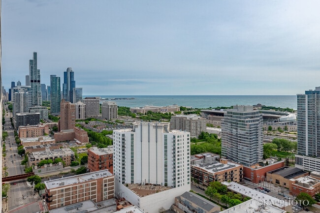 Building Photo - 1720 S Michigan Ave Unit 3106