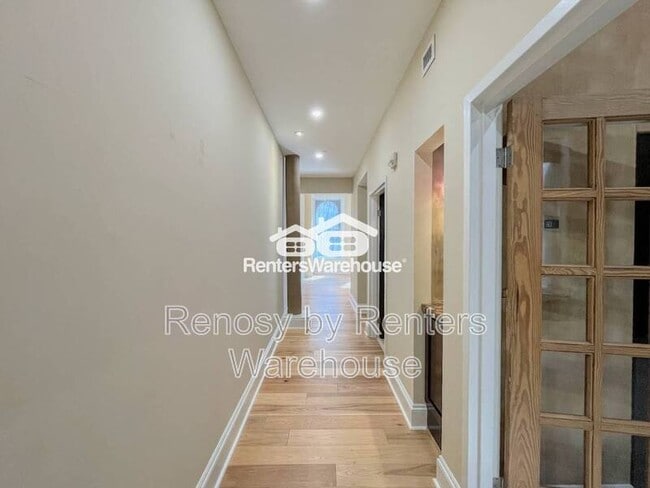 Photo - 219 Granby St