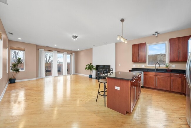 Photo - 260 N California Ave Unit 3