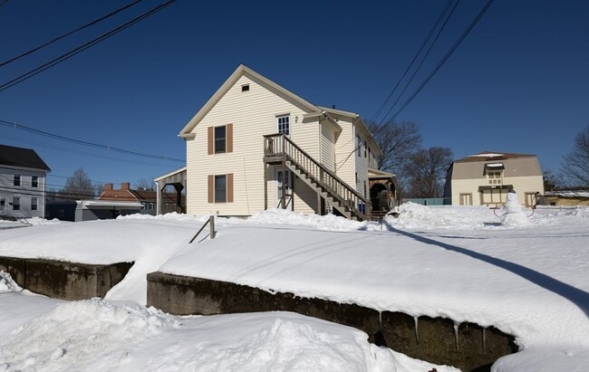 Photo - 119 Bank St Unit 2