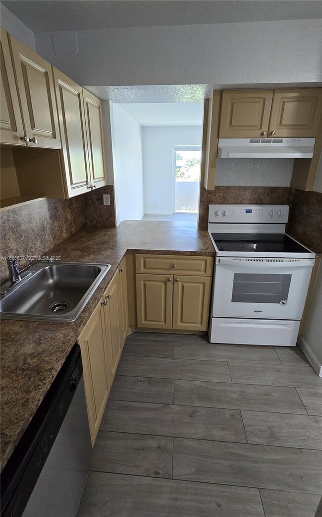 Photo - 11110 SW 196th St Unit 409