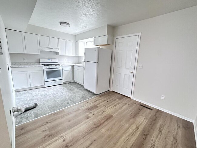 Photo - 2608 Avery St