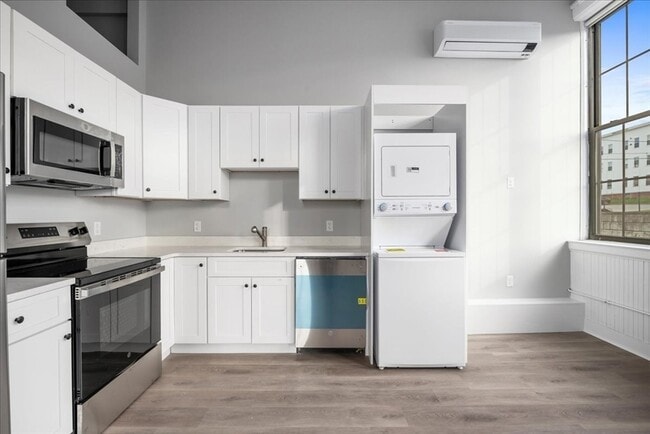 Photo - 22 Waverly St Unit 102