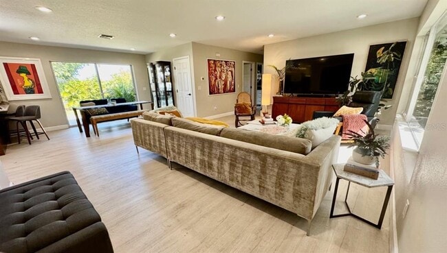 Photo - 1815 Barker Dr