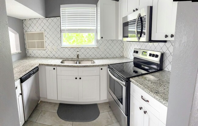 214 Columbia Dr