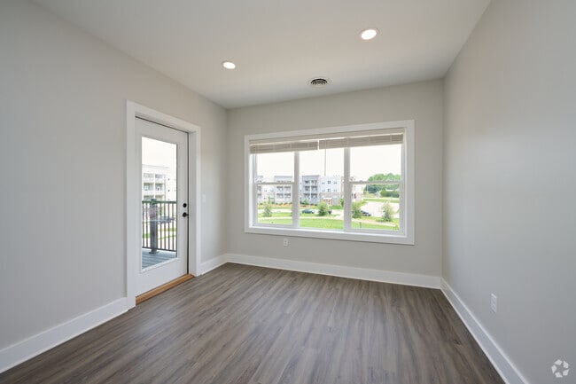 2 BR, 1.5 BA - 1200 SF Living Room.