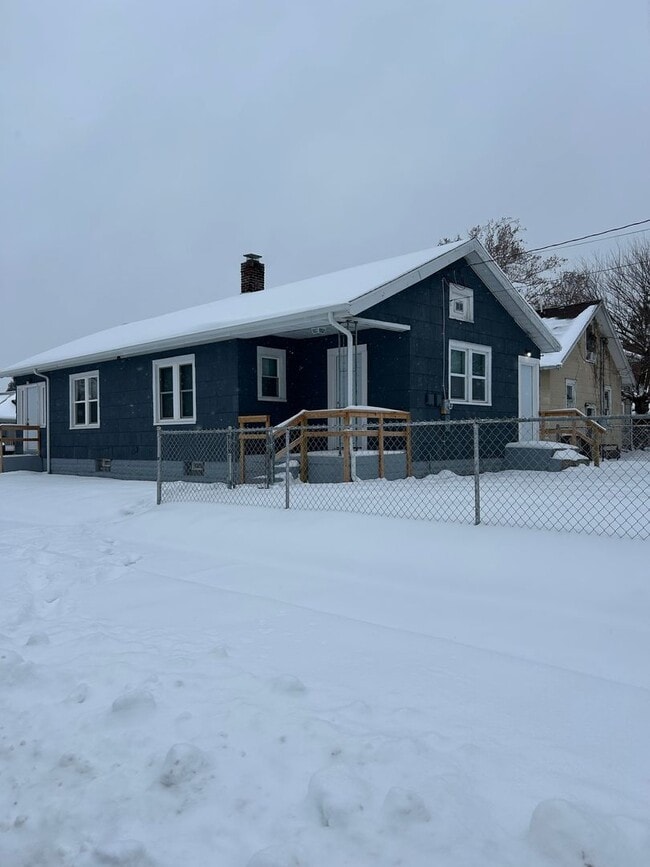 Photo - Updated 3-Bedroom, 1-Bathroom Home – $1,425/Month | 1,092 Sq. Ft. | Accepting Section 8