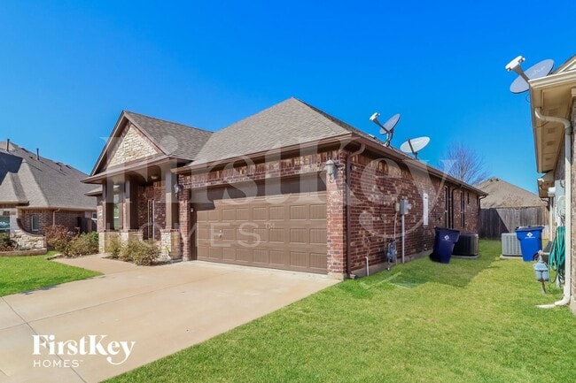 Photo - 1005 Destrehan Dr