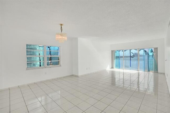 Photo - 500 Bayview Dr Condo Unit 632