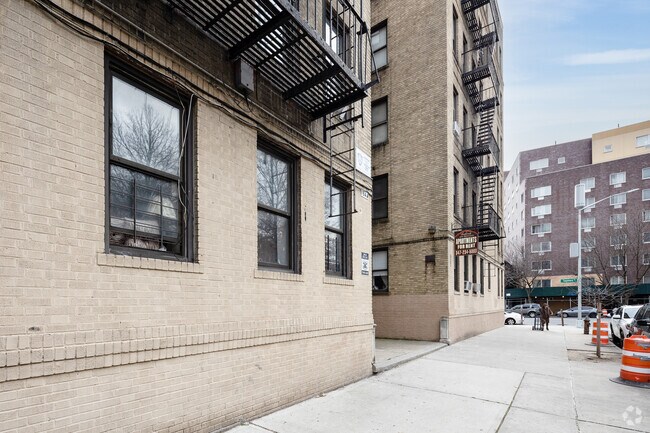 Photo - 1944 Unionport Rd