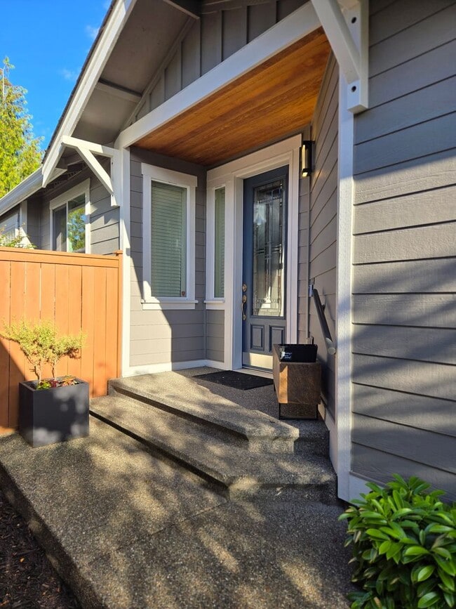 Photo - 4146 Bainbridge Ct NE