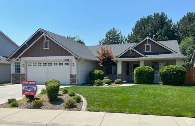 Building Photo - Beautiful 3 bed 2 bath home in the Woodsid...