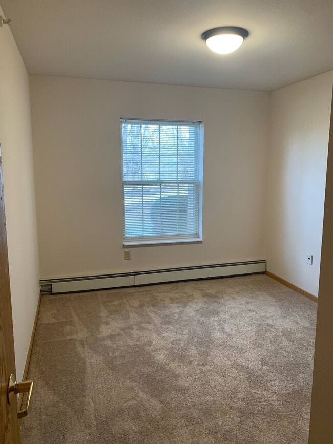 Lexington Village Senior Apartments For Rent in Greenfield, WI