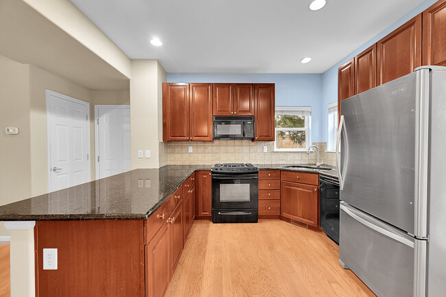 Photo - 2233 Watersong Cir