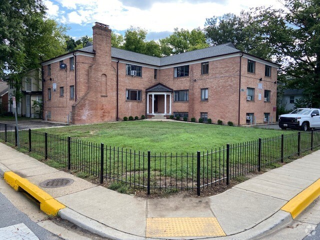 Building Photo - Smith Manor Rental