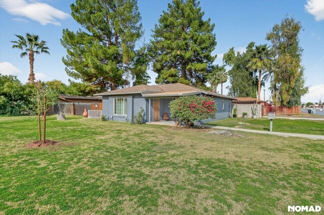 Photo - 1700 W Elm St