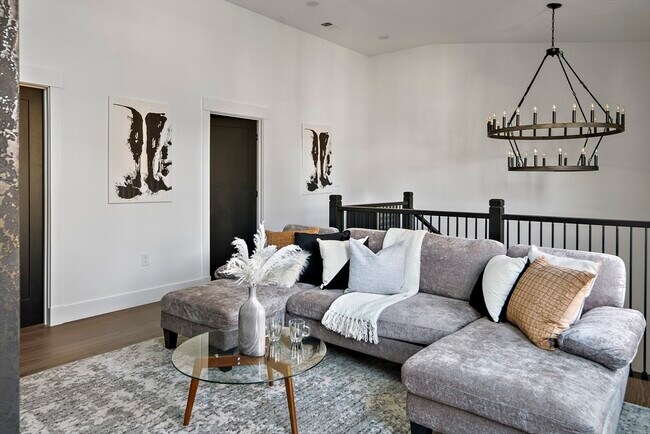 Photo - 19 Shirley Rd Unit 19