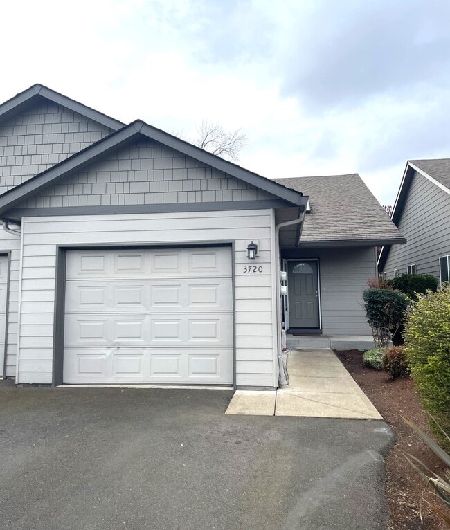 Building Photo - 3720-3722 Osborn Ave NE Salem, OR 97301 Unit 3720